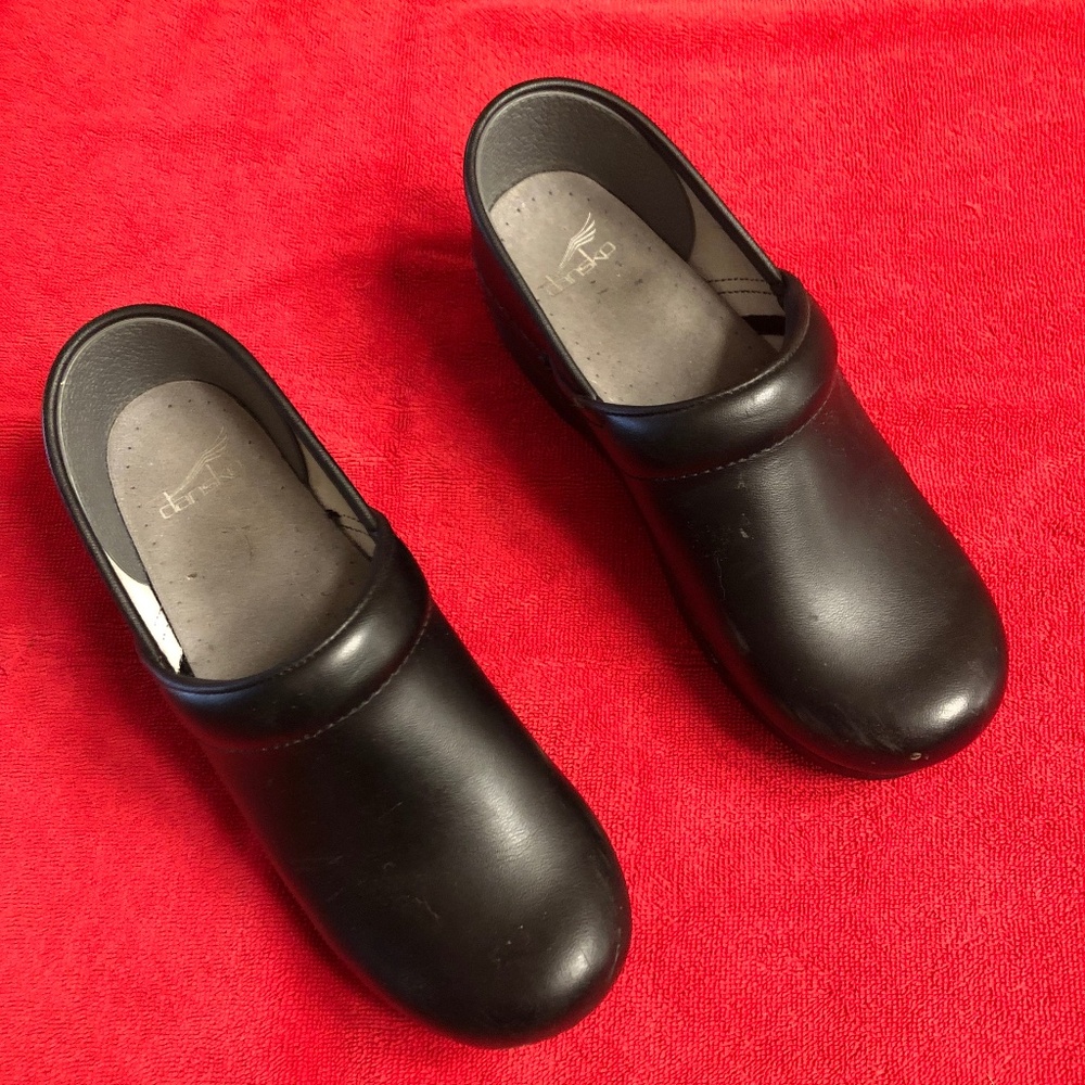 Dansko clogs 39
